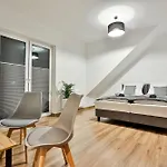 ゲストハウス Bania Zdroj - Bezplatny Calodzienny Basen - Blisko Centrum - Widok Na Babia Gore 3*