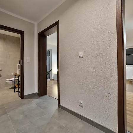 Bania Zdroj - Bezplatny Calodzienny Basen - Blisko Centrum - Widok Na Babia Gore ラプカ